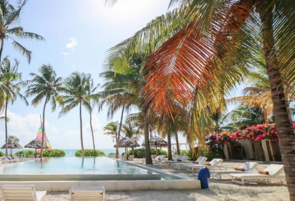 The Loop Beach Resort